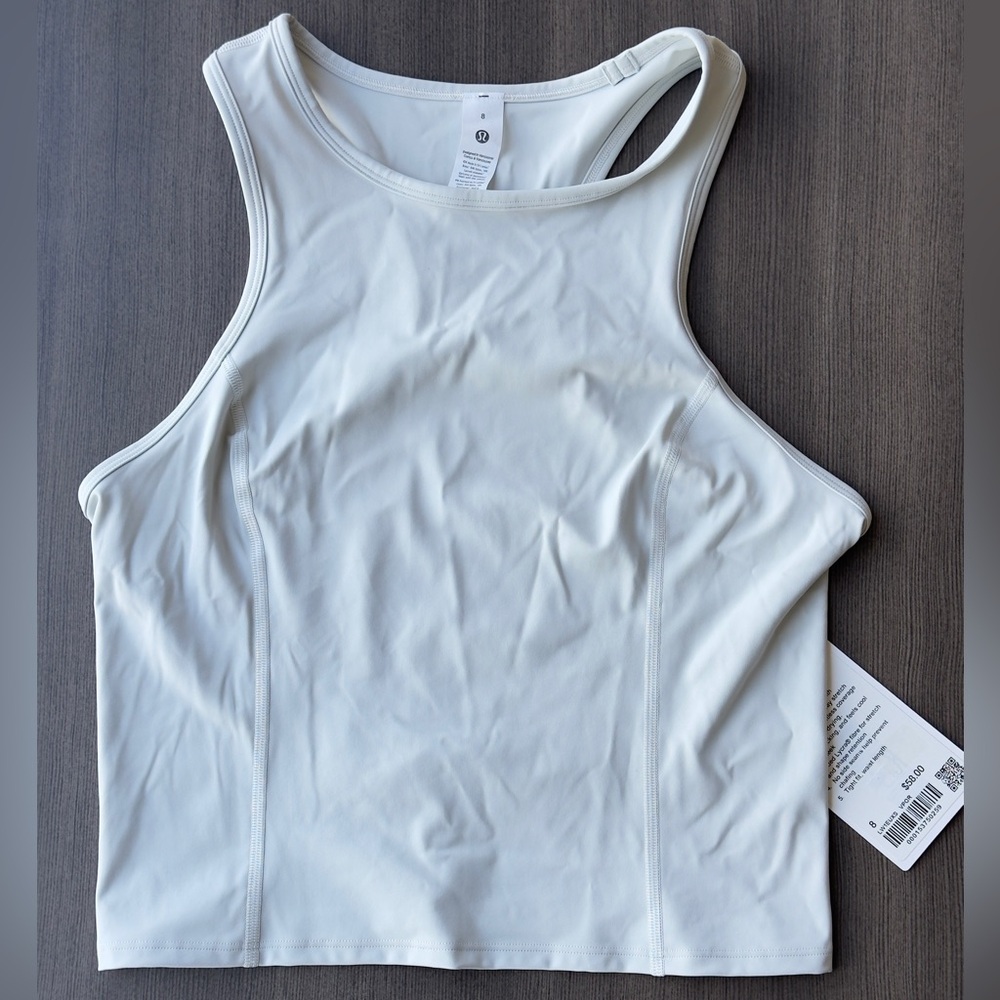 ✨NWT✨Lululemon Athletica Nulux Racerback Cropped Vapor Tank Top